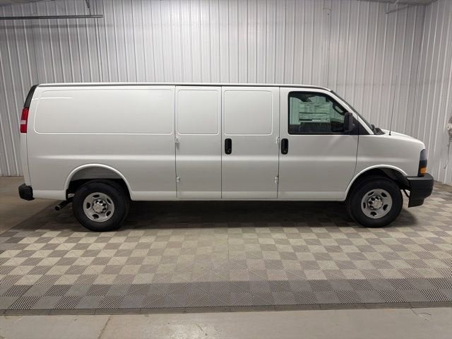 2026 Chevrolet Express Cargo — detail view