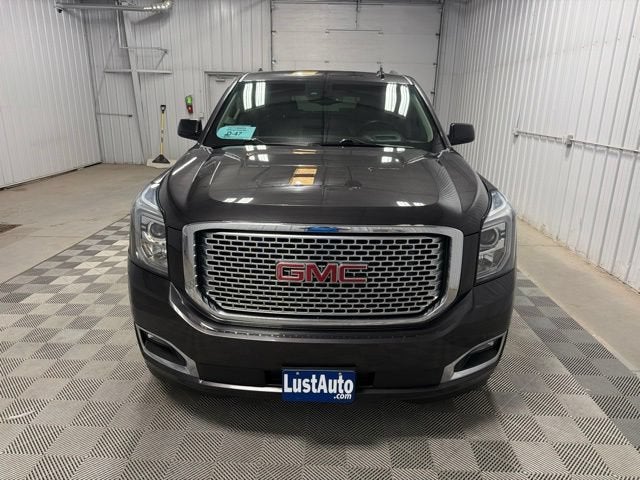 2017 GMC Yukon XL — rear three-quarter view
